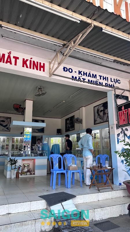 Trung Tâm Thế Giới Mắt Kính hình ảnh 3