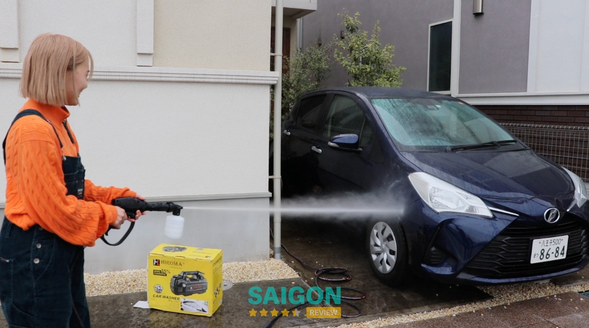 Máy rửa xe được trưng bày tại HIROMA