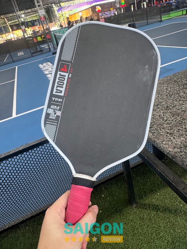 Phủ nhám mặt vợt Pickleball tại Vũng Tàu