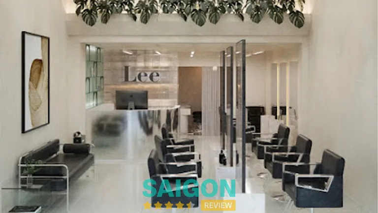 Lee Hair Salon: 331 Trần Hưng Đạo, P. Cầu Ông Lãnh
