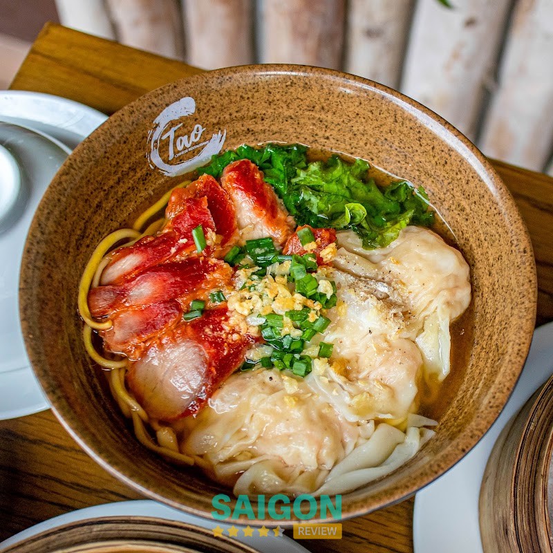 Không gian và món ăn tại C.Tao Vũng Tàu