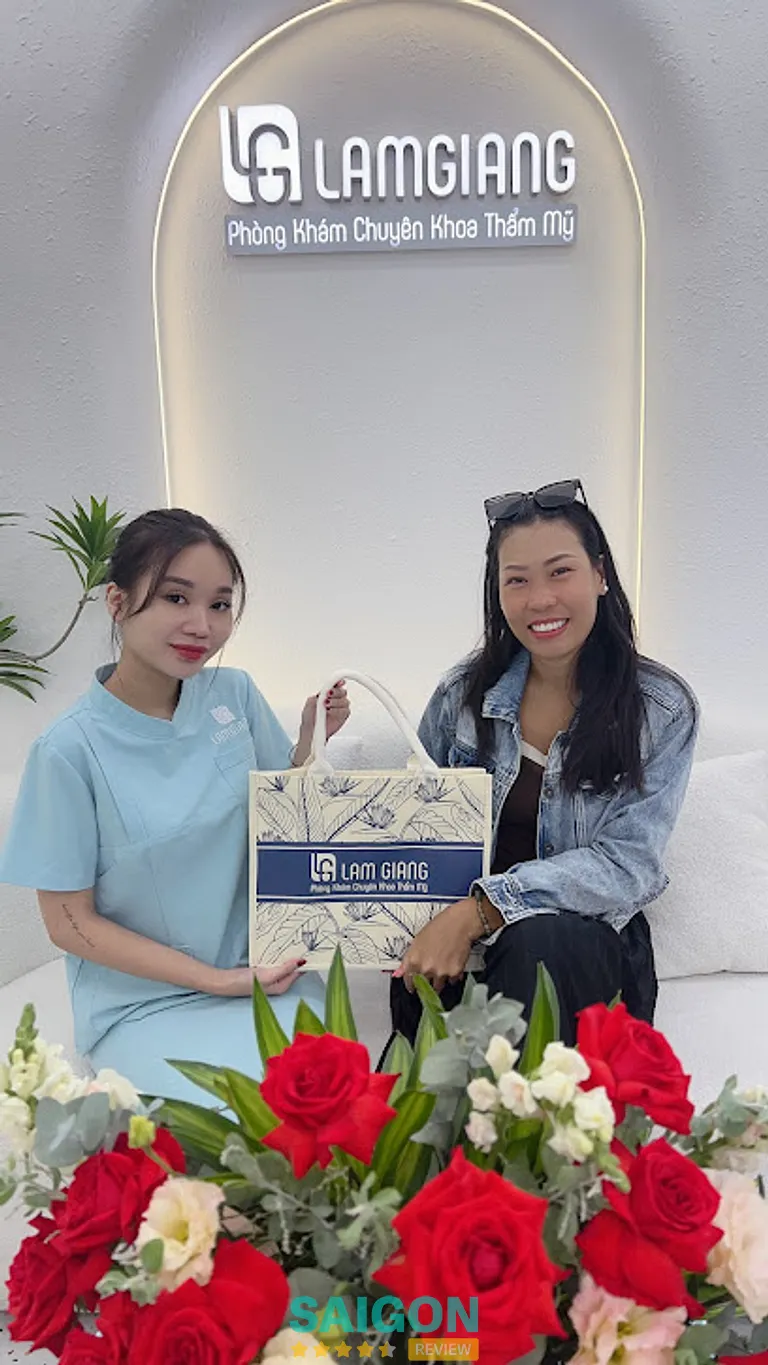 Phòng khám thẩm mỹ Lam Giang: 190 Huỳnh Văn Bánh, P. Phú Nhuận