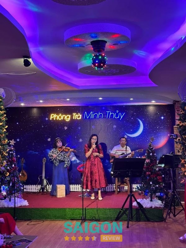 Không gian Phòng trà Minh Thủy