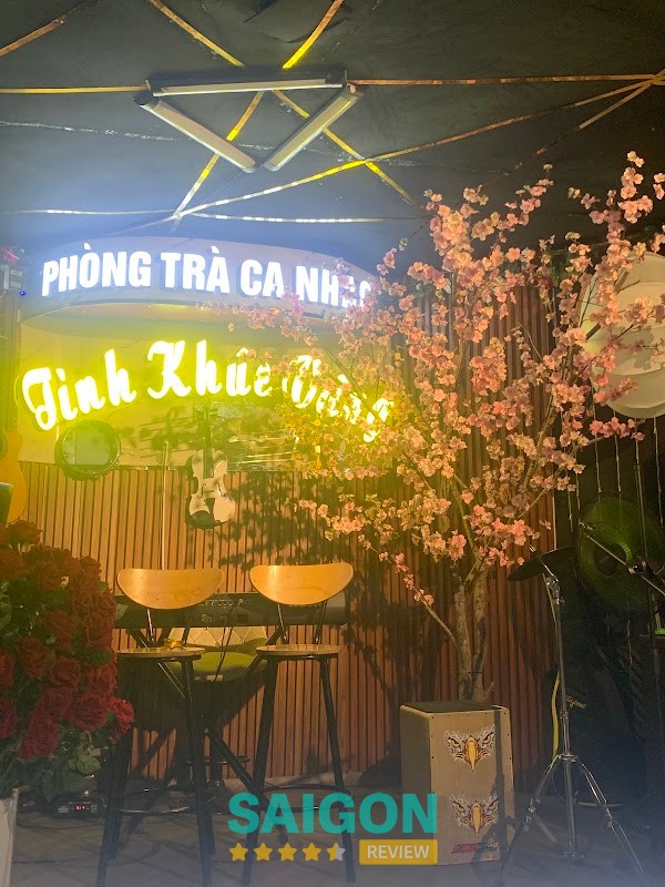 Không gian Phòng trà Tình Khúc Vàng