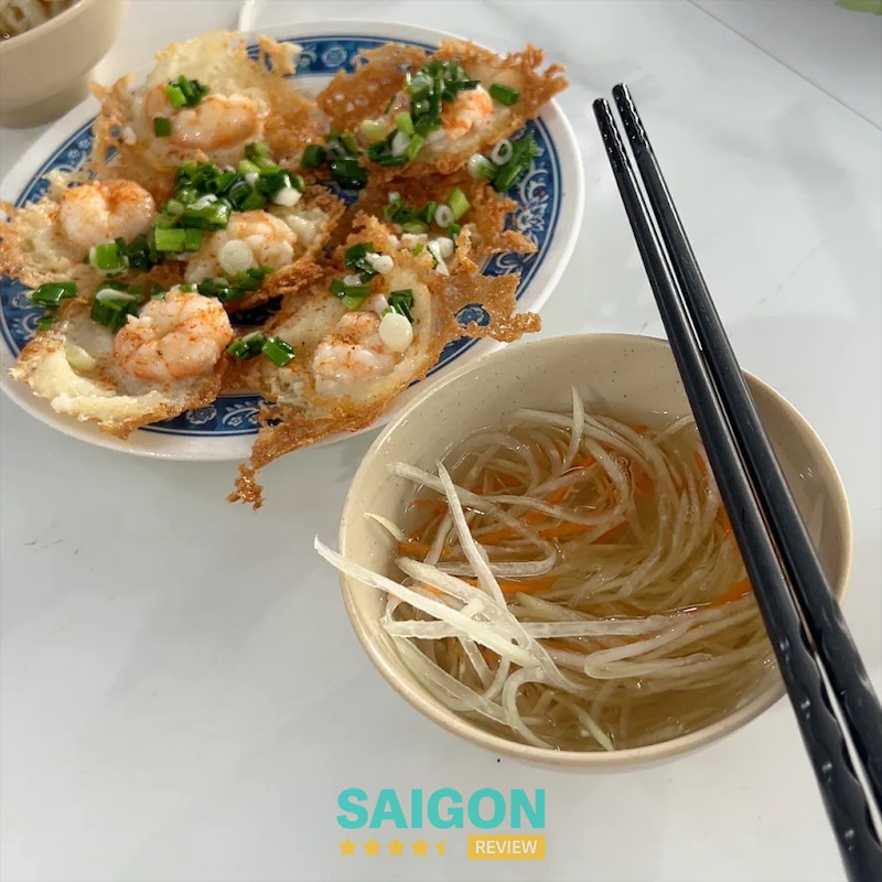 Món ăn tại Bánh Khọt Cô Hai