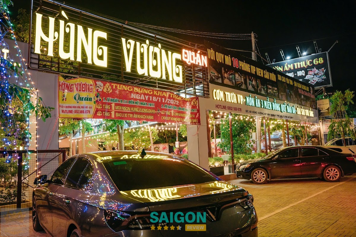Món ăn tại Hùng Vương quán Phú Mỹ