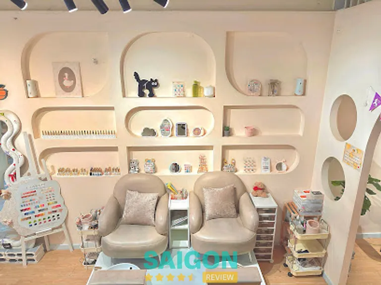 Quýt Nail: 28 Nguyễn Duy Cung, P. An Hội Tây