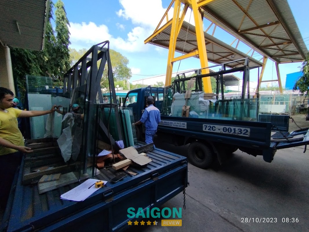 Kính cửa và kính phòng tắm Hùng Vinh